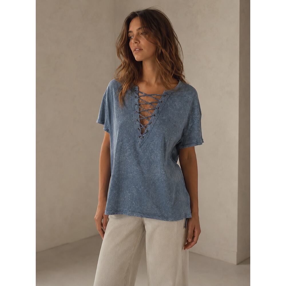 FREE PEOPLE Women's Lace Up Plunge V-Neck Split Hem Oversized Cotton Tee Size XS